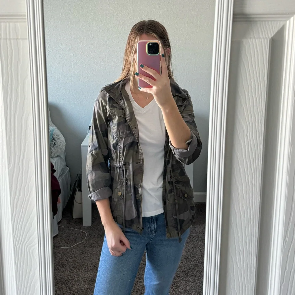 Jacket - Picture 1 of 3
